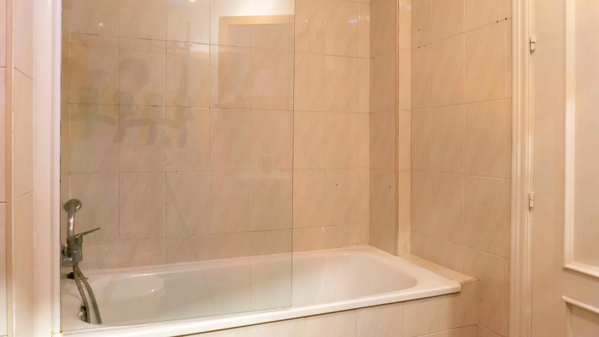 Apartment Malaga City Center 0*,  Spain